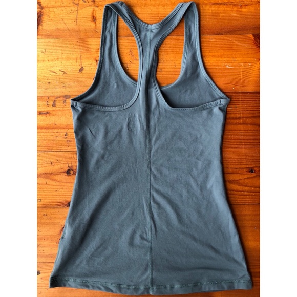 Nike Tank Top - Picture 2 of 2